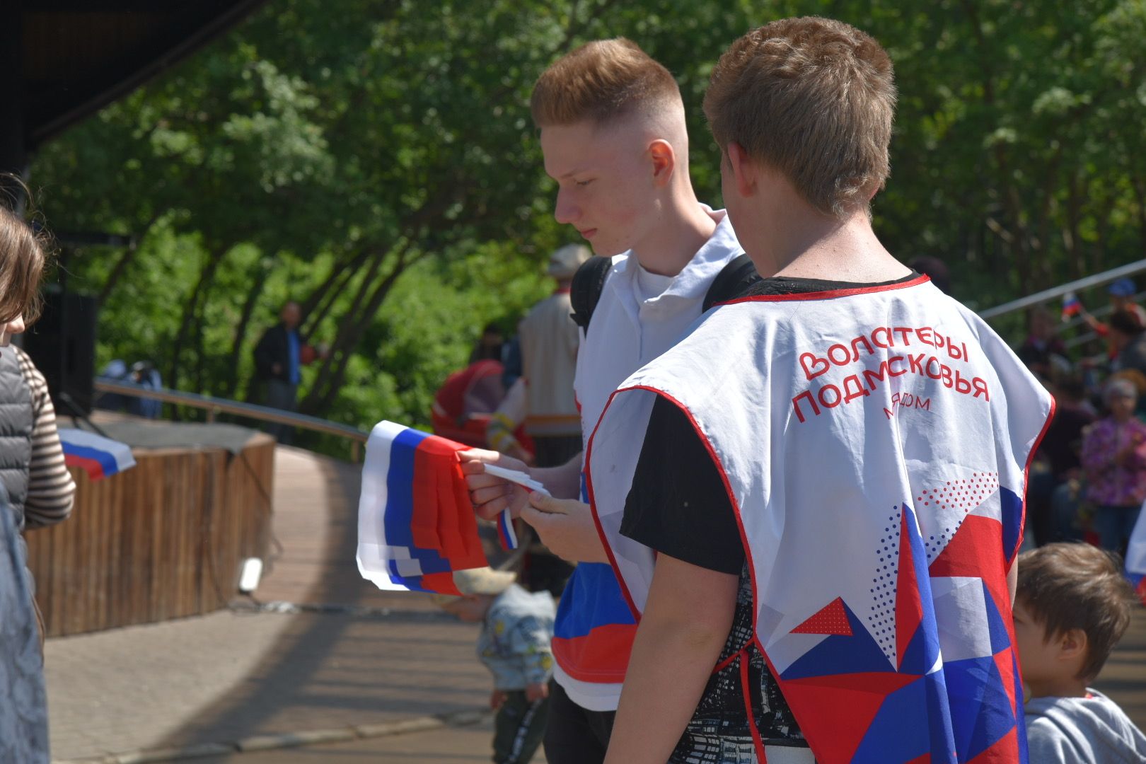 Химки, праздник, флаг, волонтеры