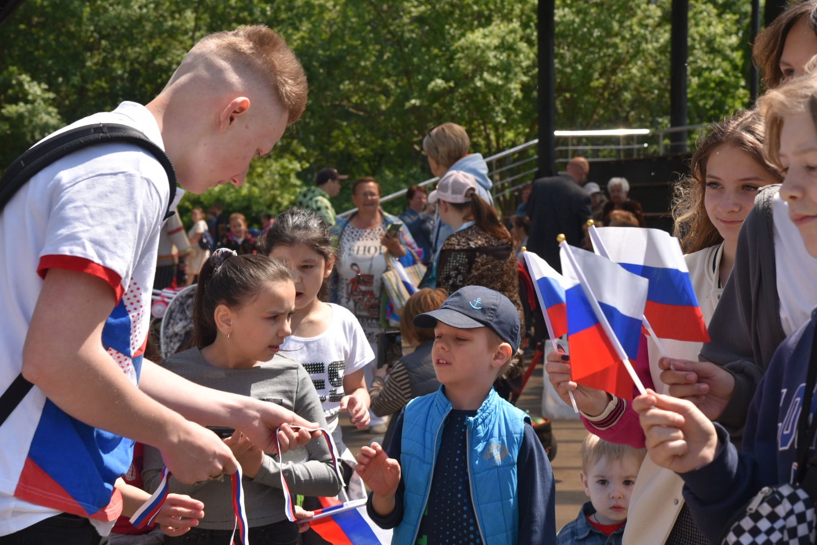 Химки, праздник, флаг, волонтеры