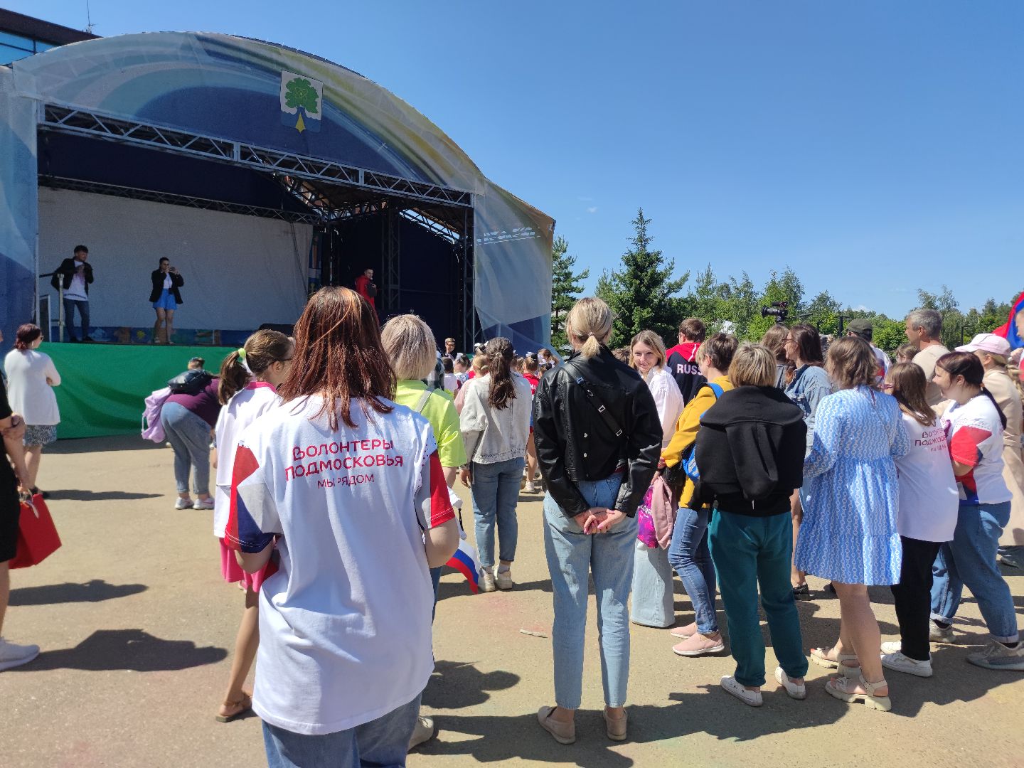 Флешмоб, волонтеры Подмосковья, День России, Дубна