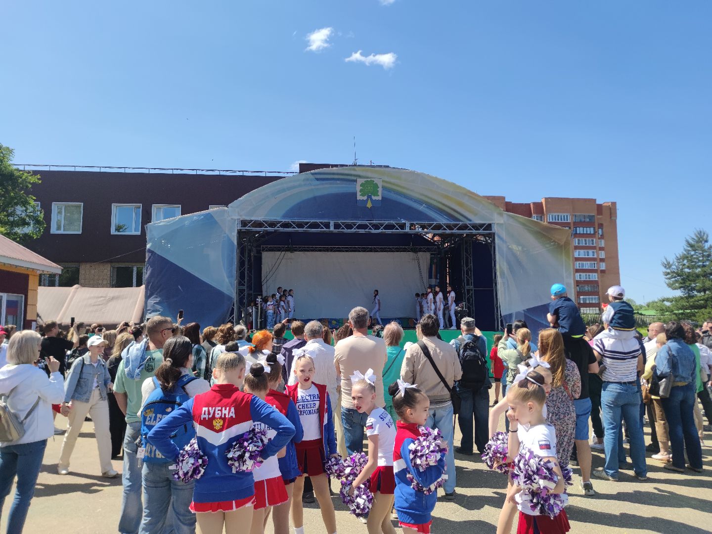 Флешмоб, волонтеры Подмосковья, День России, Дубна