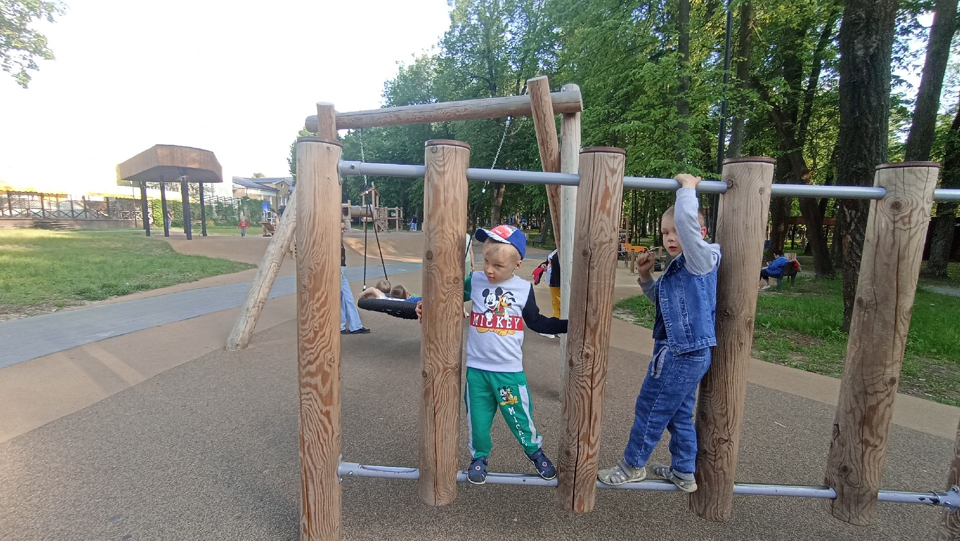 Серпухов, Подмосковье, парк, дети, полоса препятствий