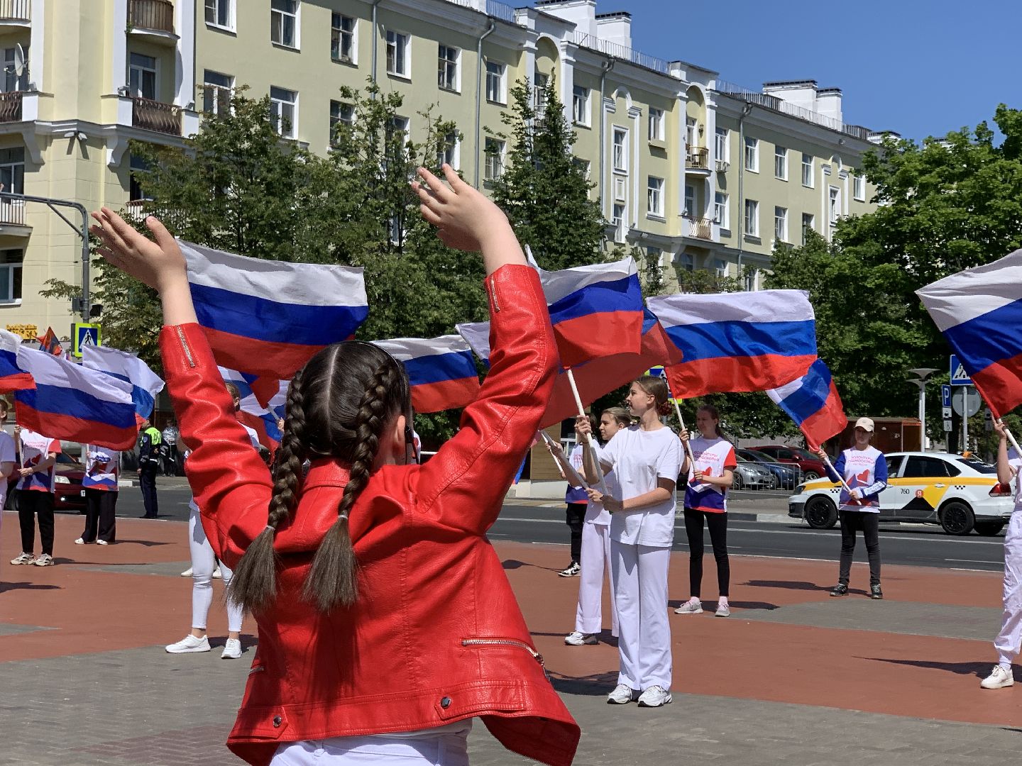 Балашиха, Подмосковье, акции, День России, флаг, триколор