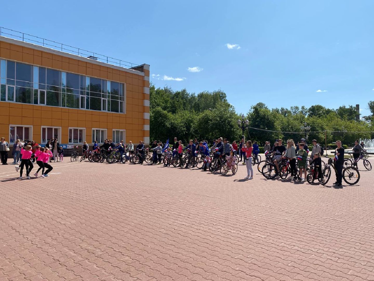 Чехов, День России, велопробег, молодогвардейцы, жители, праздник