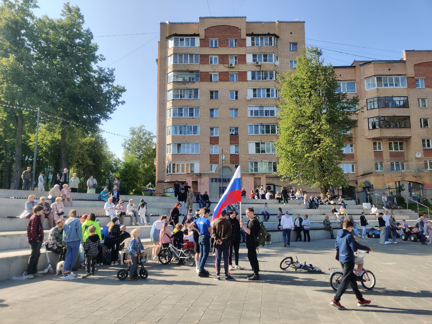 Красноармейск, Пушкинский, жилье и городская среда, центральная площадь