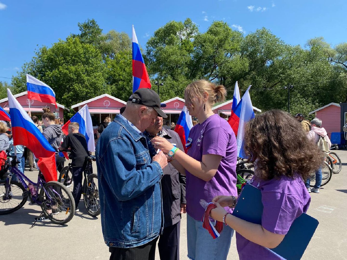 Чехов, День России, праздник, волонтеры, настроение