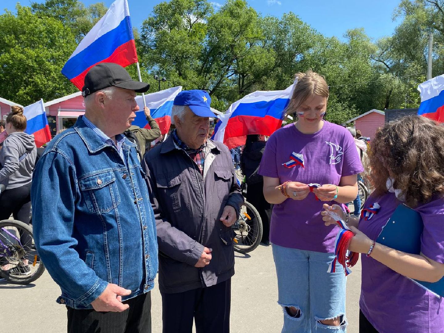 Чехов, День России, праздник, волонтеры, настроение