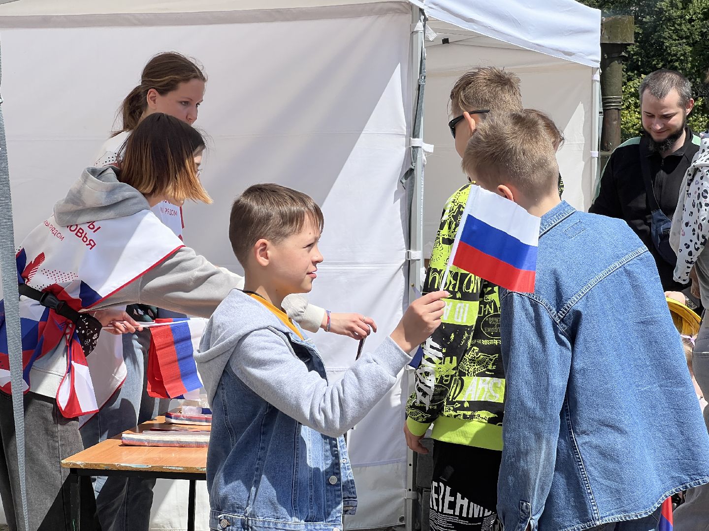 Волонтеры Подмосковья, Химки, День России