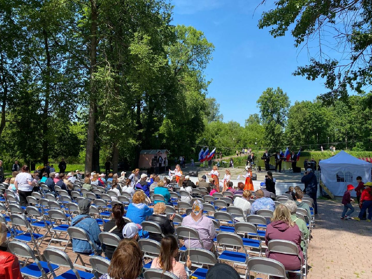 Чехов, День России, концерт, парк, жители