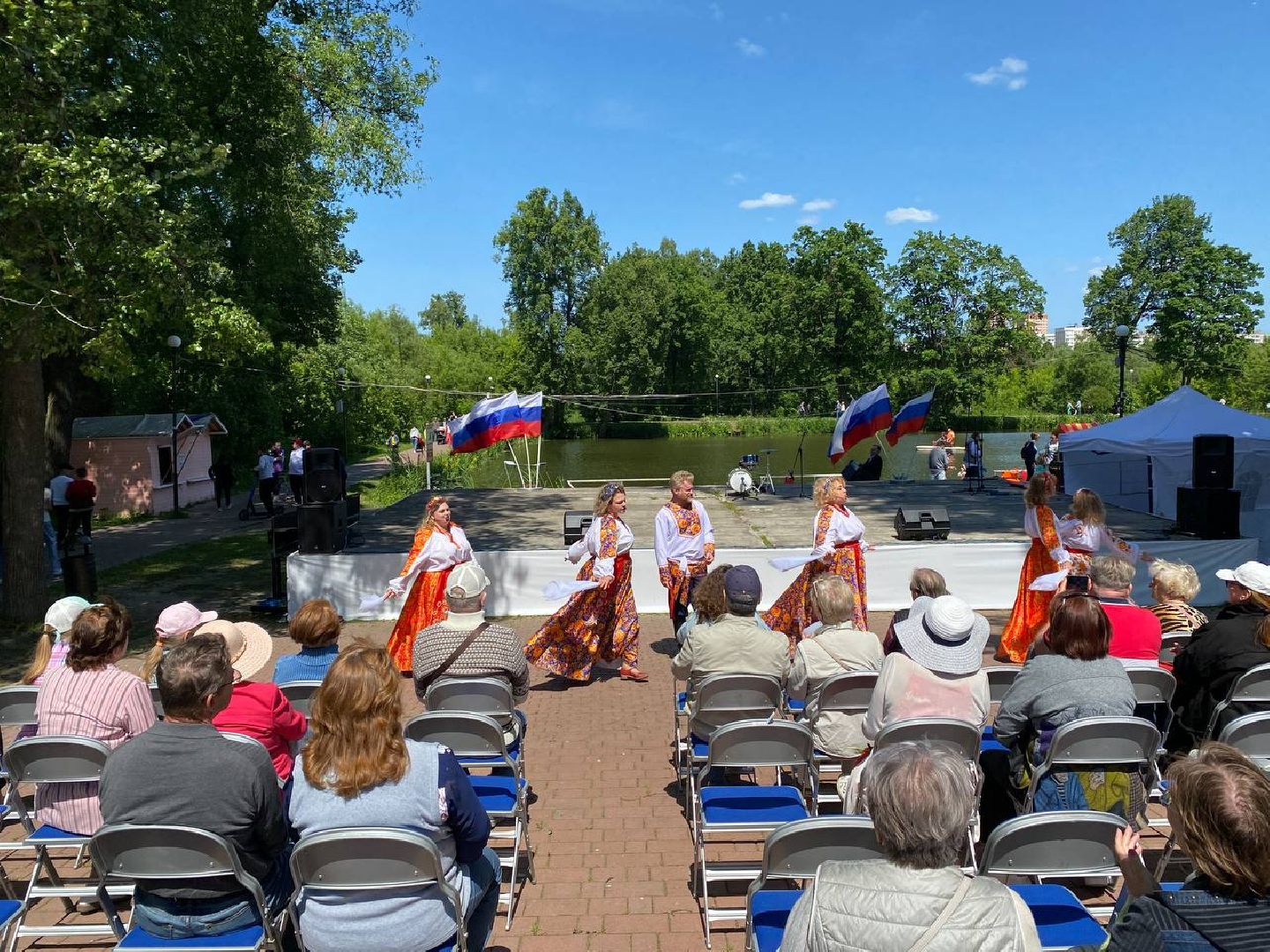 Чехов, День России, концерт, парк, жители