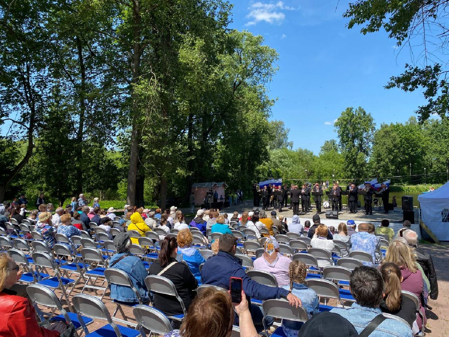 Чехов, День России, концерт, парк, жители