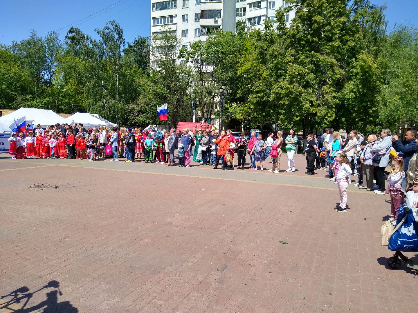 Раменское, общество, гимн на праздничном мероприятии в День России