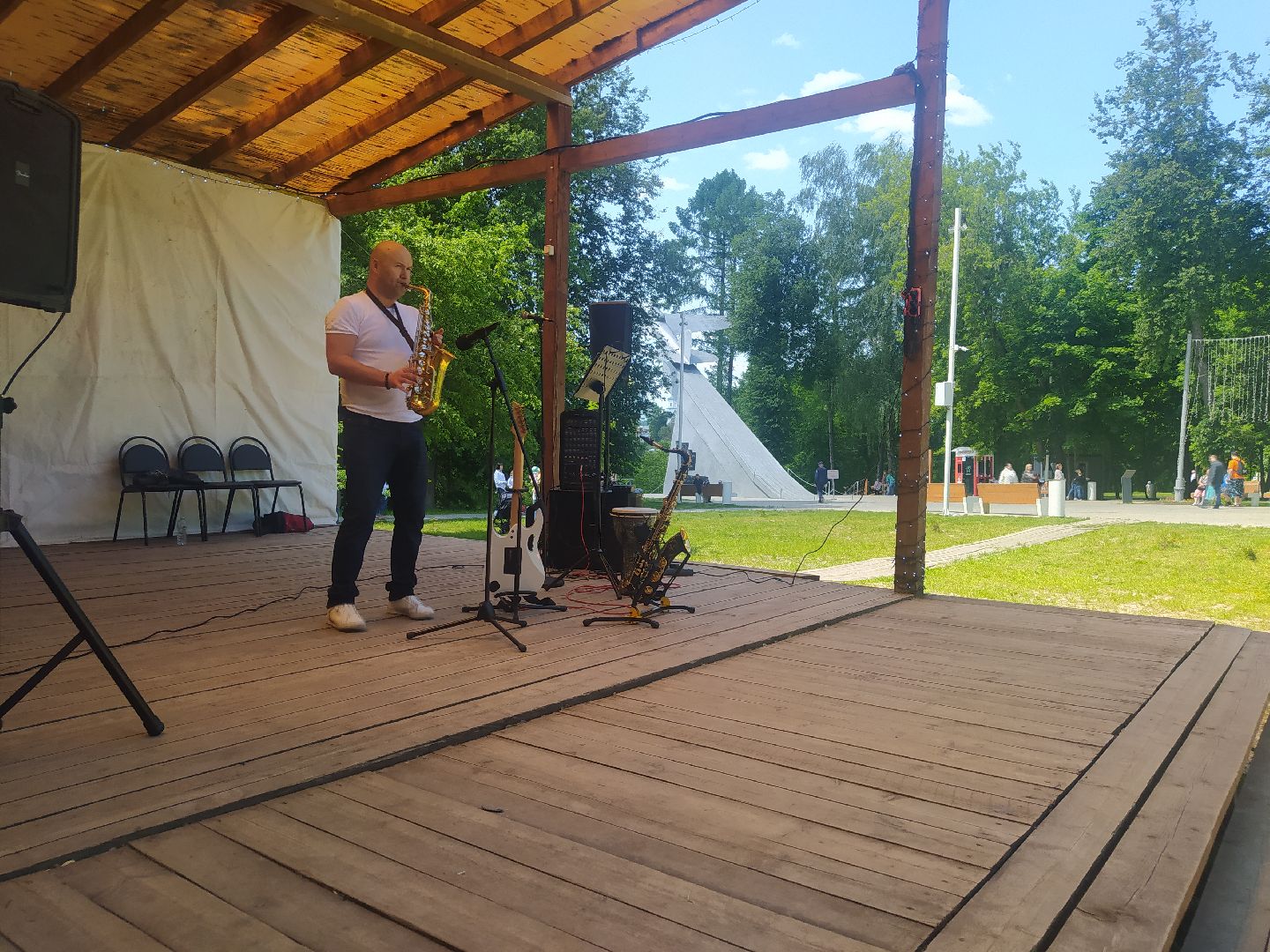 Истры, день России, парк, музыка