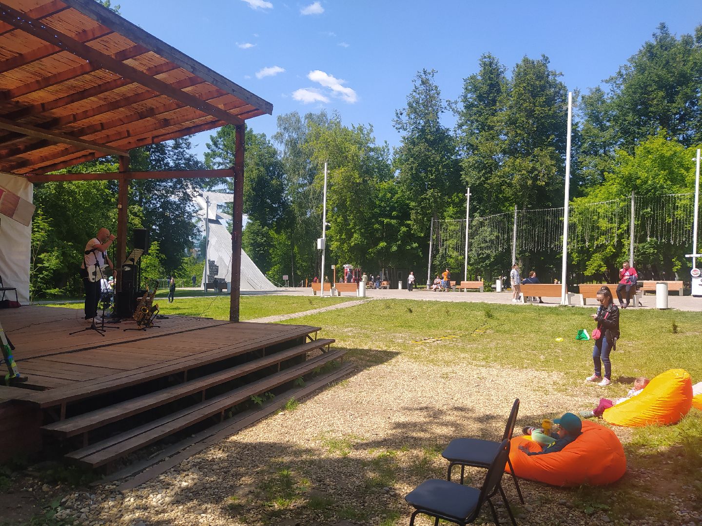 Истры, день России, парк, музыка