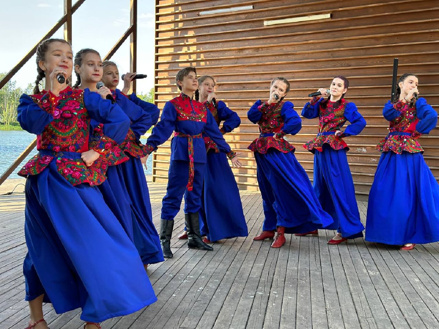 Реутов, концерт, День России, выступление, Славяночка