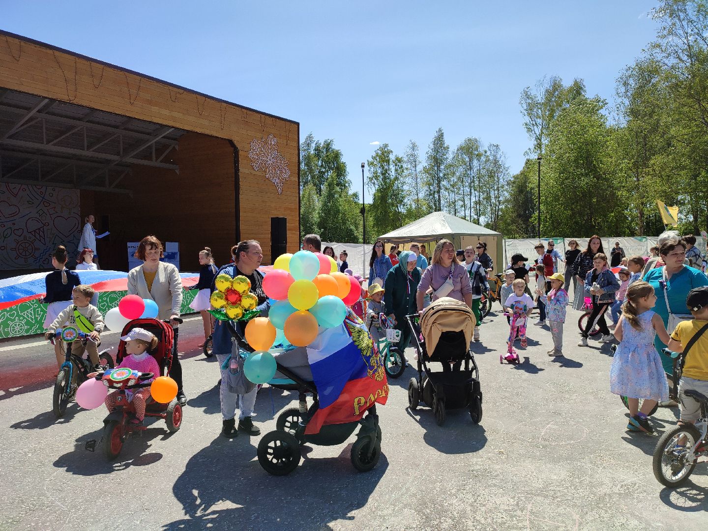 #парад, #флаги, #коляски, #велосипеды, #самокаты, #деньроссии. #12июня, #праздник, #талдом