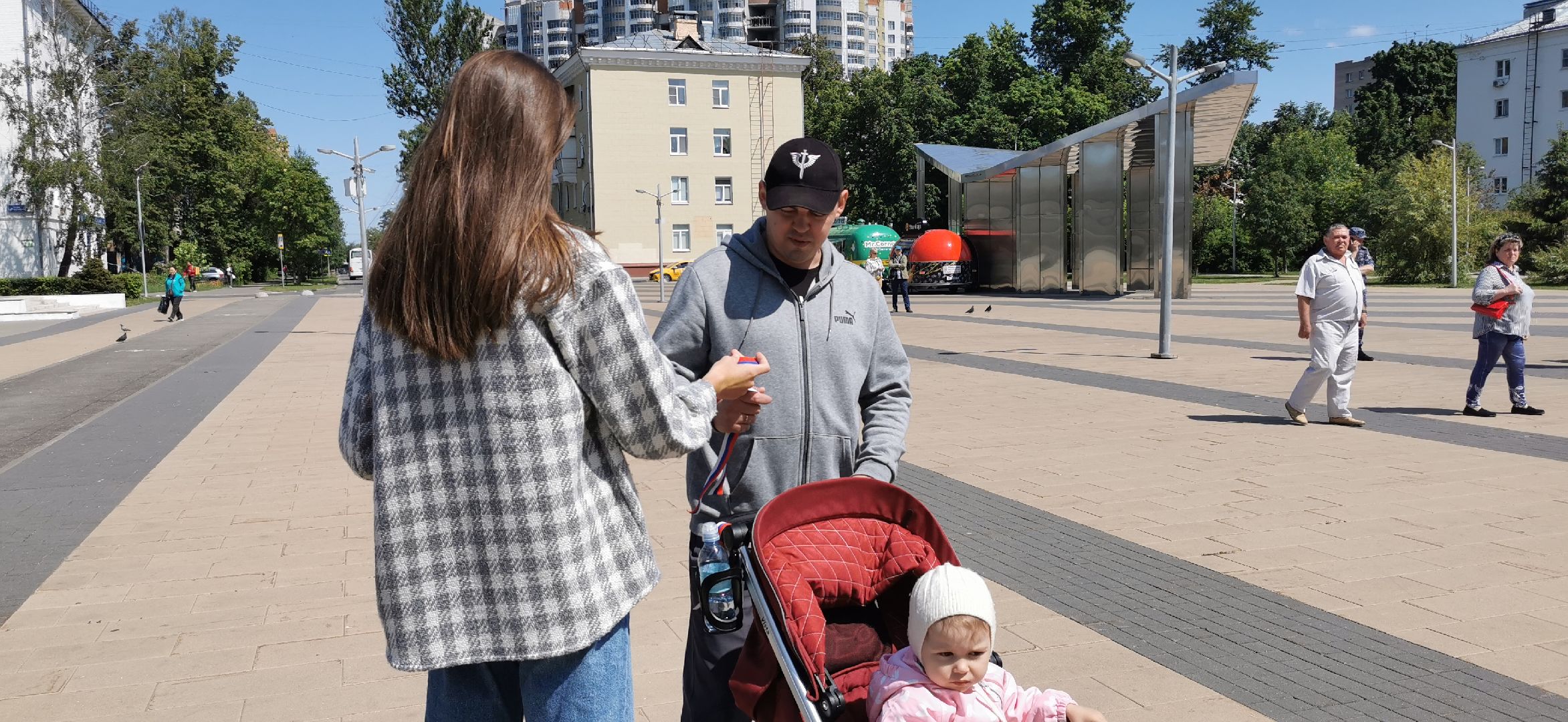 день россии, волонтёры,