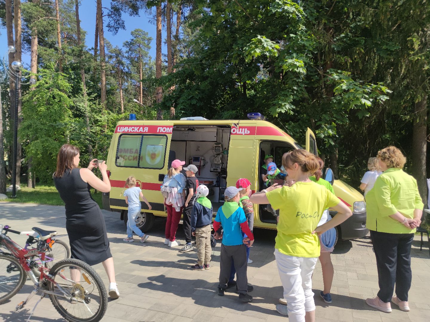 Реанимобиль, ФБУЗ МСЧ №9 ФМБА России, Дубна, День России
