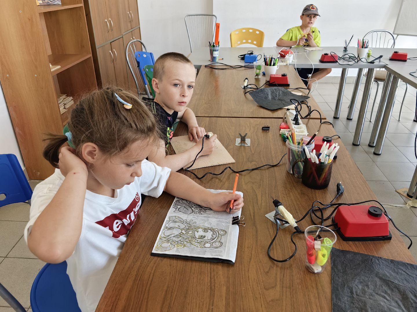 Выжигание, творчество, детский лагерь, аниме