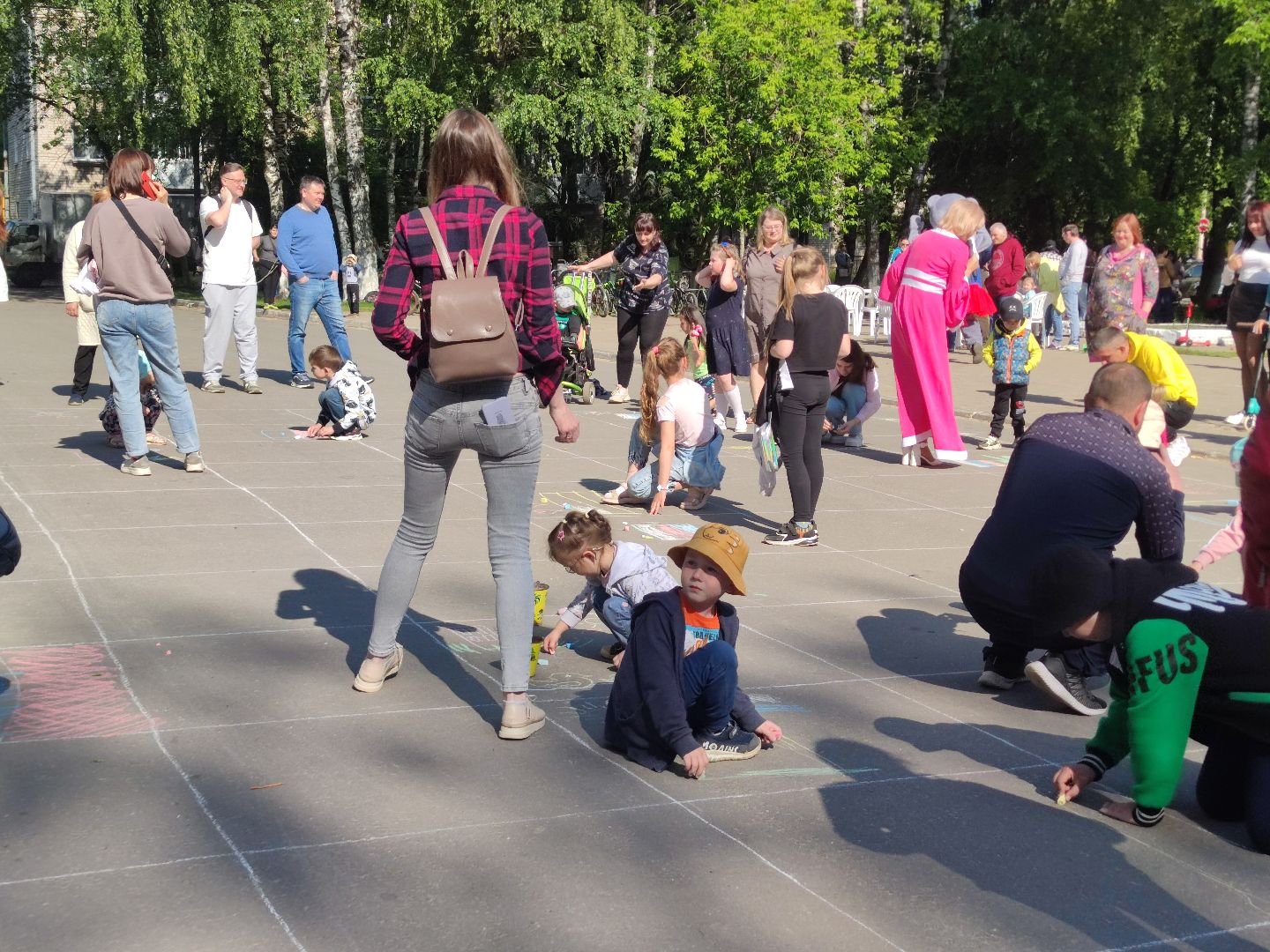 Рисунок на асфальте, конкурс, дети, День России, Дубна