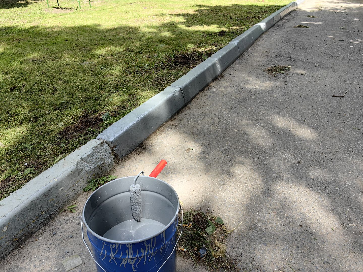 Бордюр, покраска, благоустройство