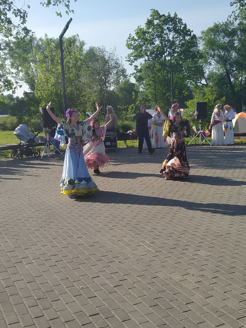 Долгопрудный, День России, концерт, хоровод, рок