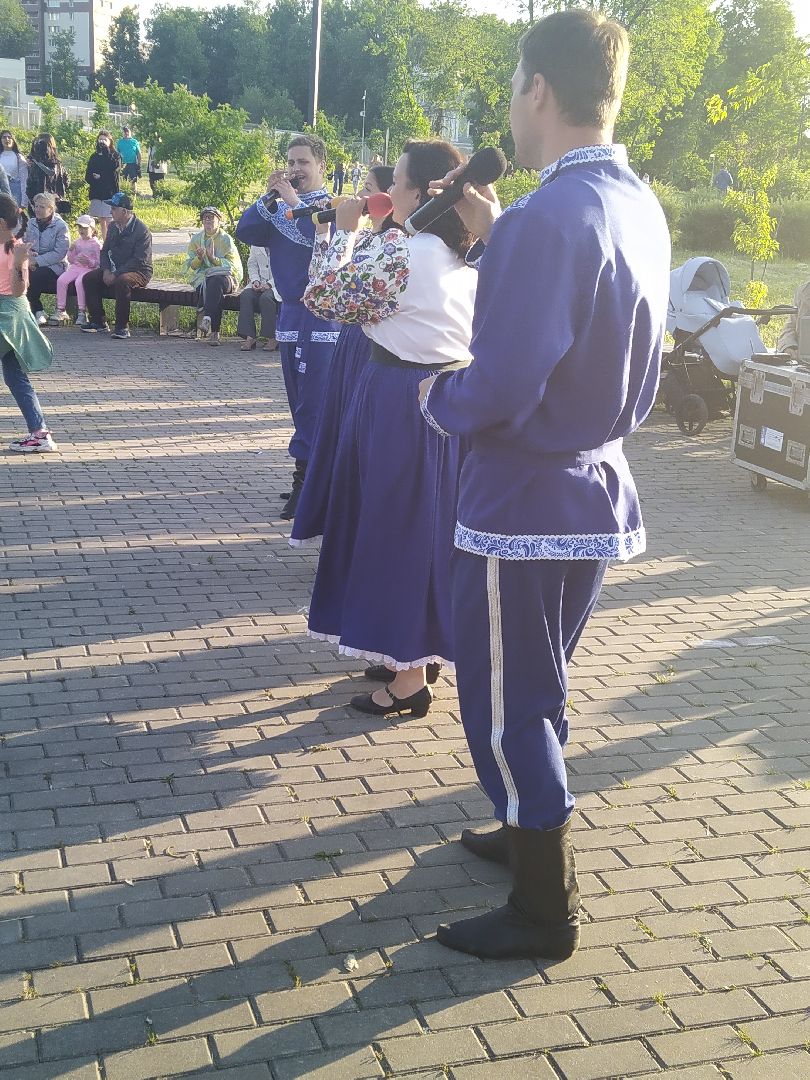 Долгопрудный, День России, концерт, хоровод, рок