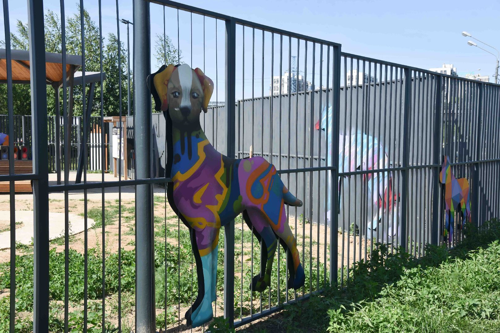 Химки, собаки, граффити