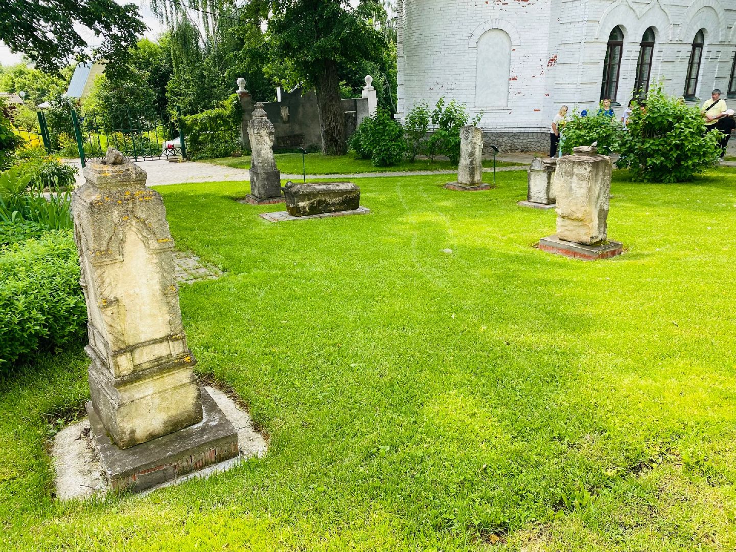 Домодедово, лапидарий, экскурсия, белый камень