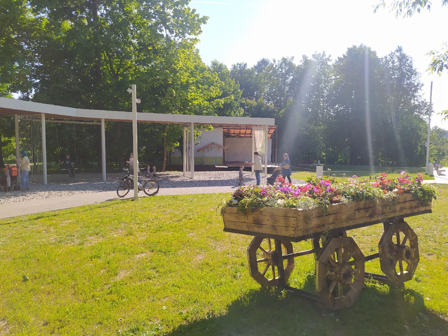 Истра, парк, фотозона, цветы