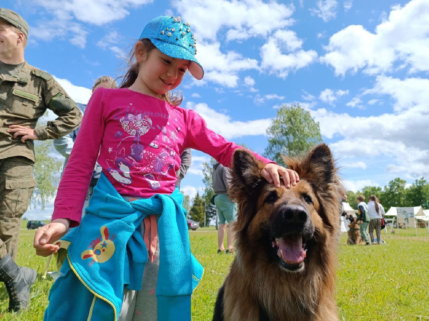 Можайск, Можайский городской округ, Подмосковье, собаки, служебные собаки, показательные выступления, несение службы, охрана территории, армия