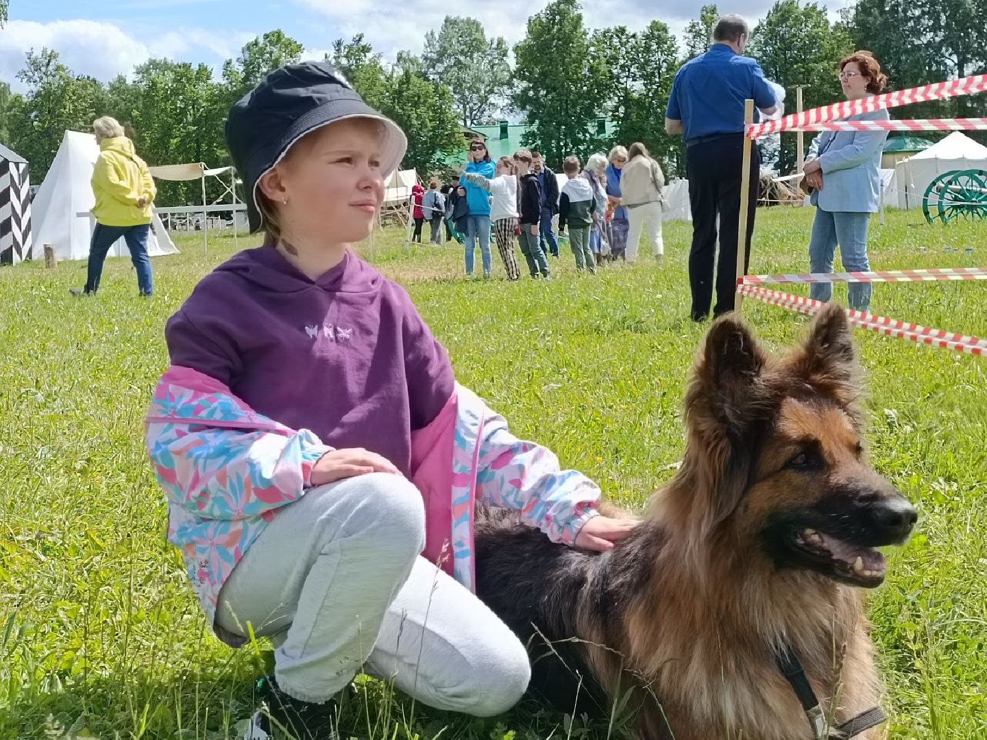 Можайск, Можайский городской округ, Подмосковье, собаки, служебные собаки, показательные выступления, несение службы, охрана территории, армия