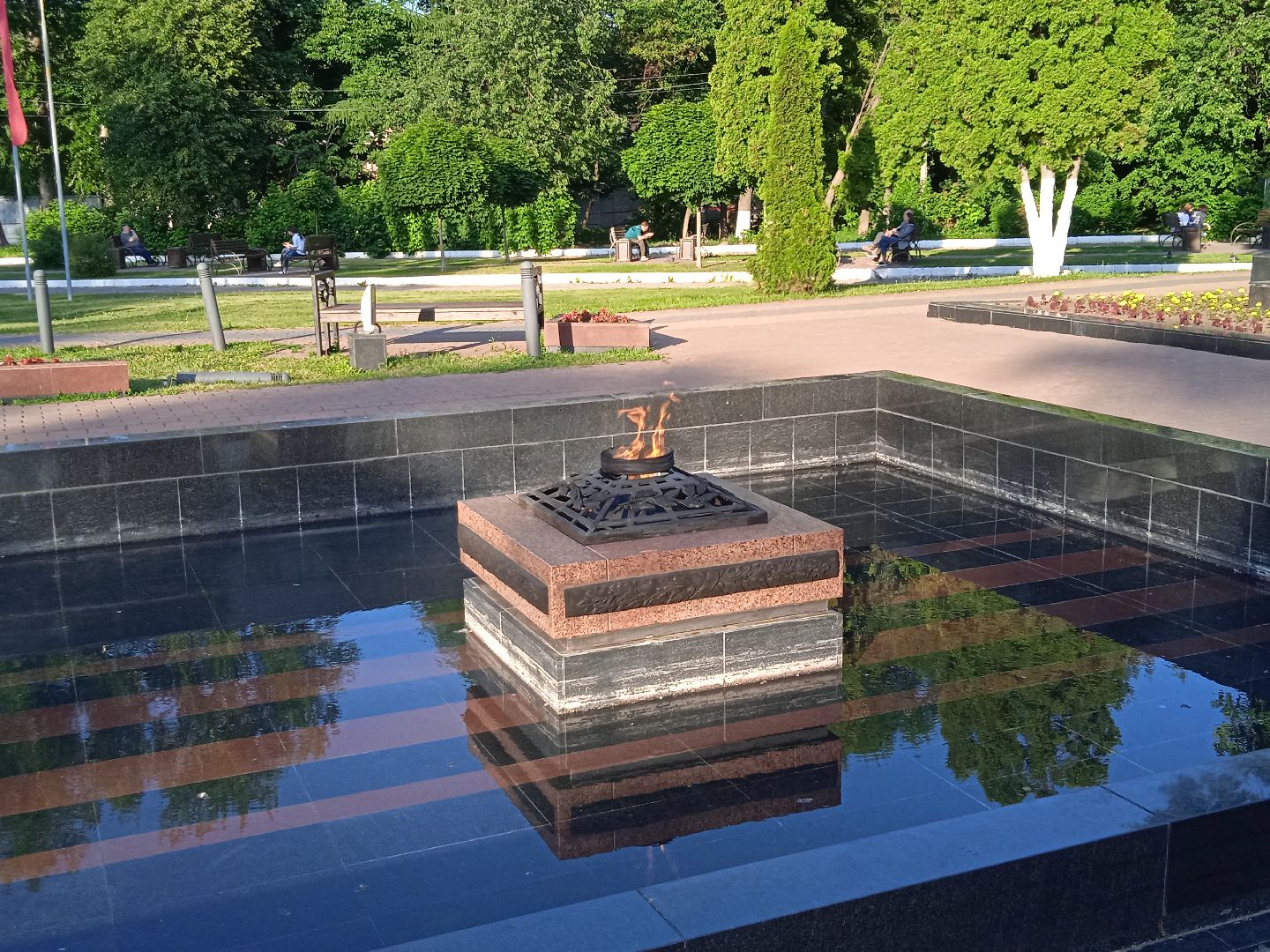 Вечный, огонь, вандалы, краска