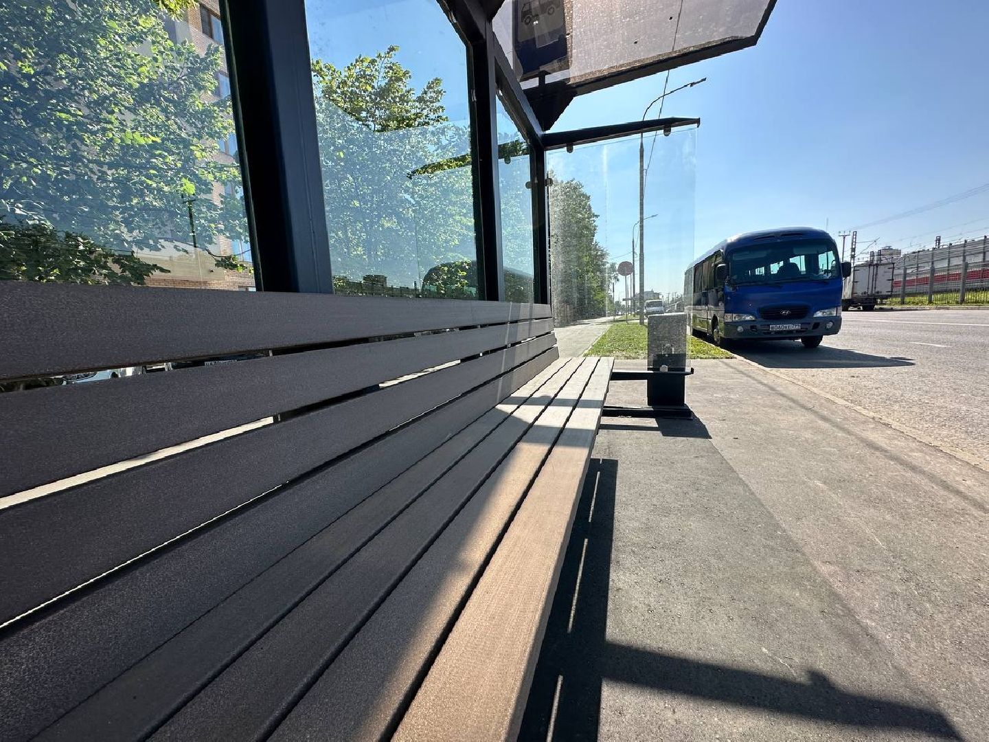 Реутов, благоустройство, остановки, лавочки, урны