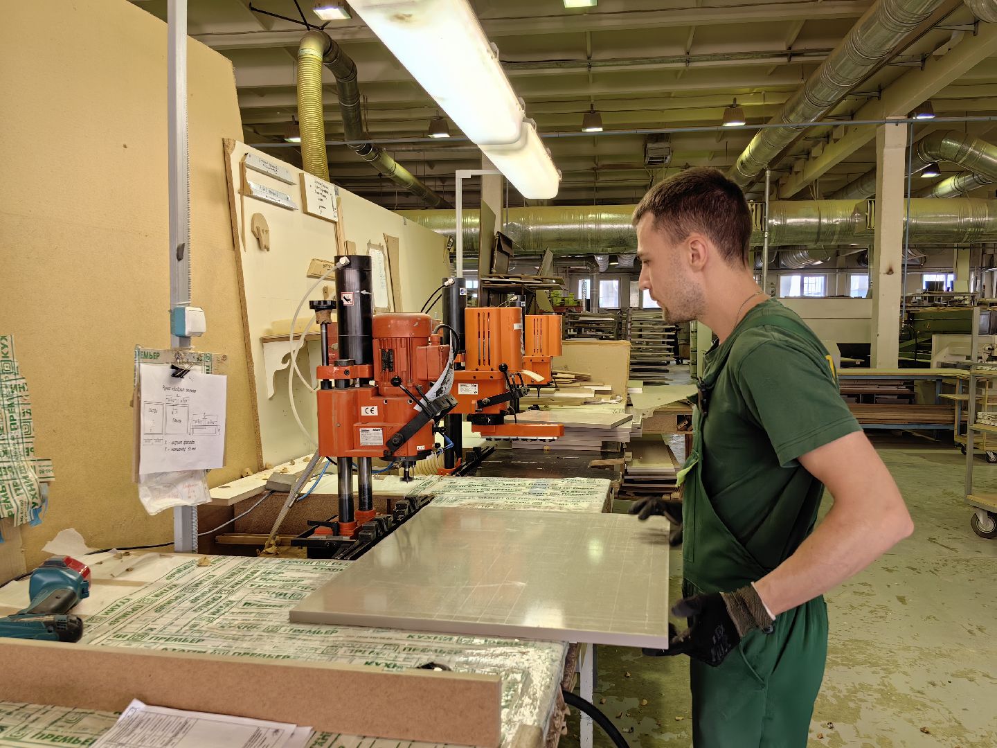 Кухни, производство, модельный ряд, материалы