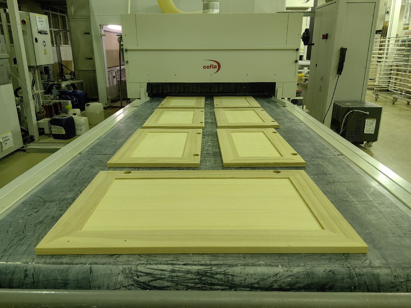 Кухни, производство, модельный ряд, материалы