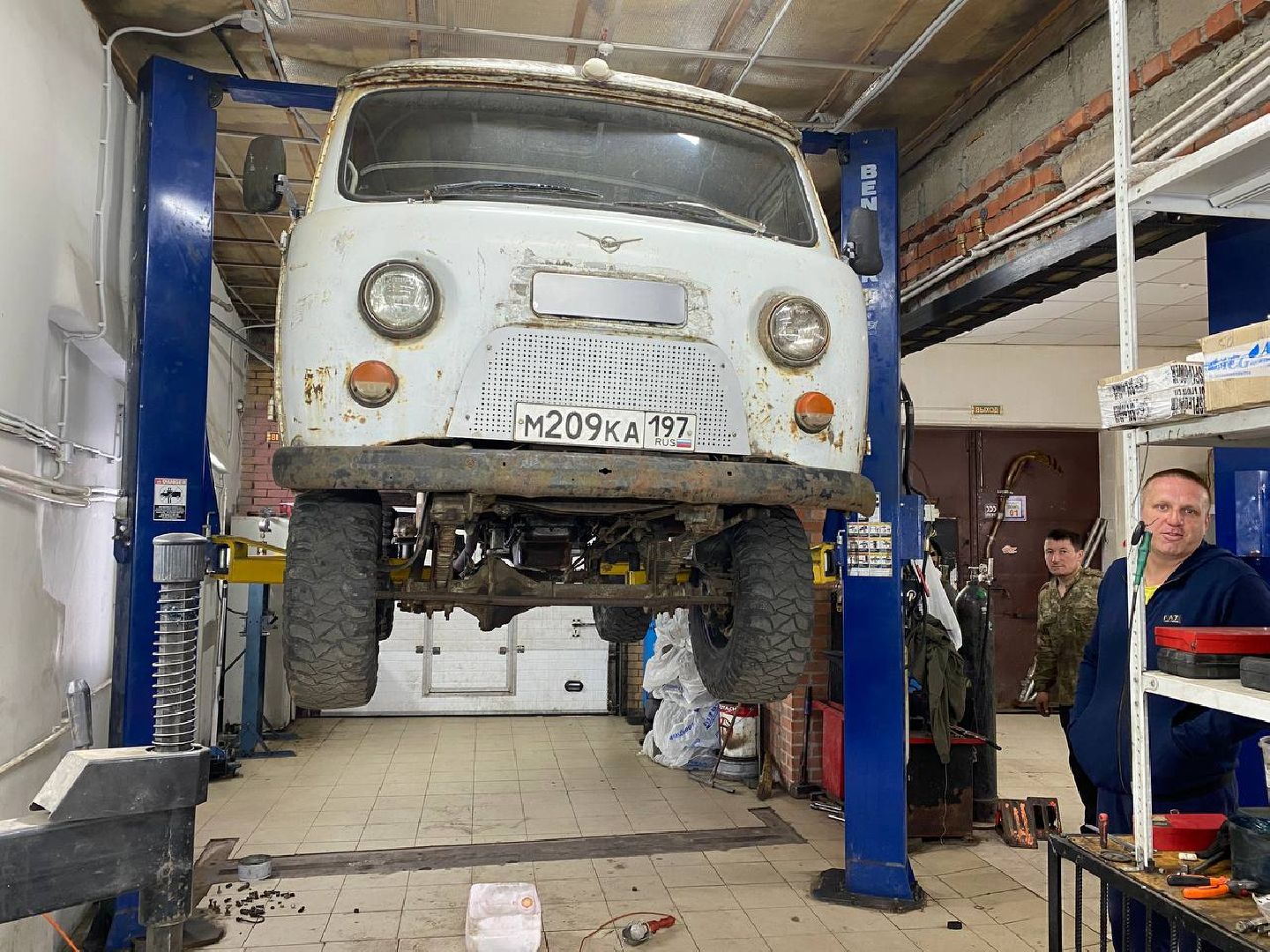 Чехов, спецоперация, СВО, офицер, буханки, предприниматель, помощь, машины, губернатор