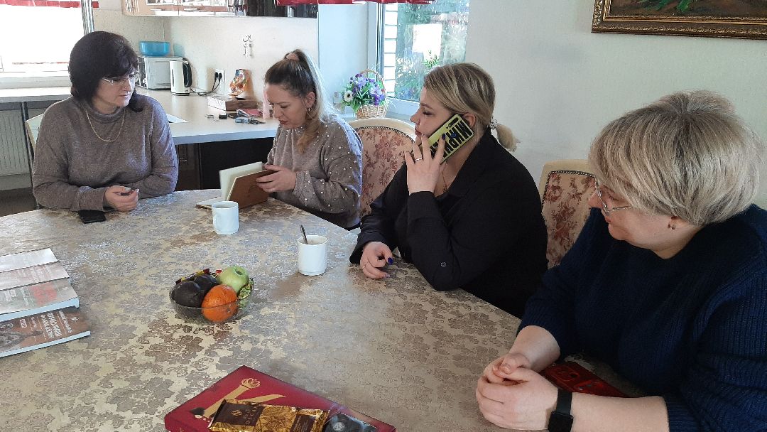 волонтёры, помощь людям, Серпухов