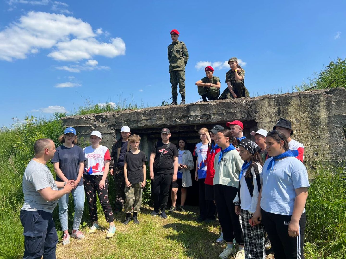 Можайск, Можайский городской округ, Подмосковье, волонтёры, юнармия, субботник, мемориал, воинское захоронение