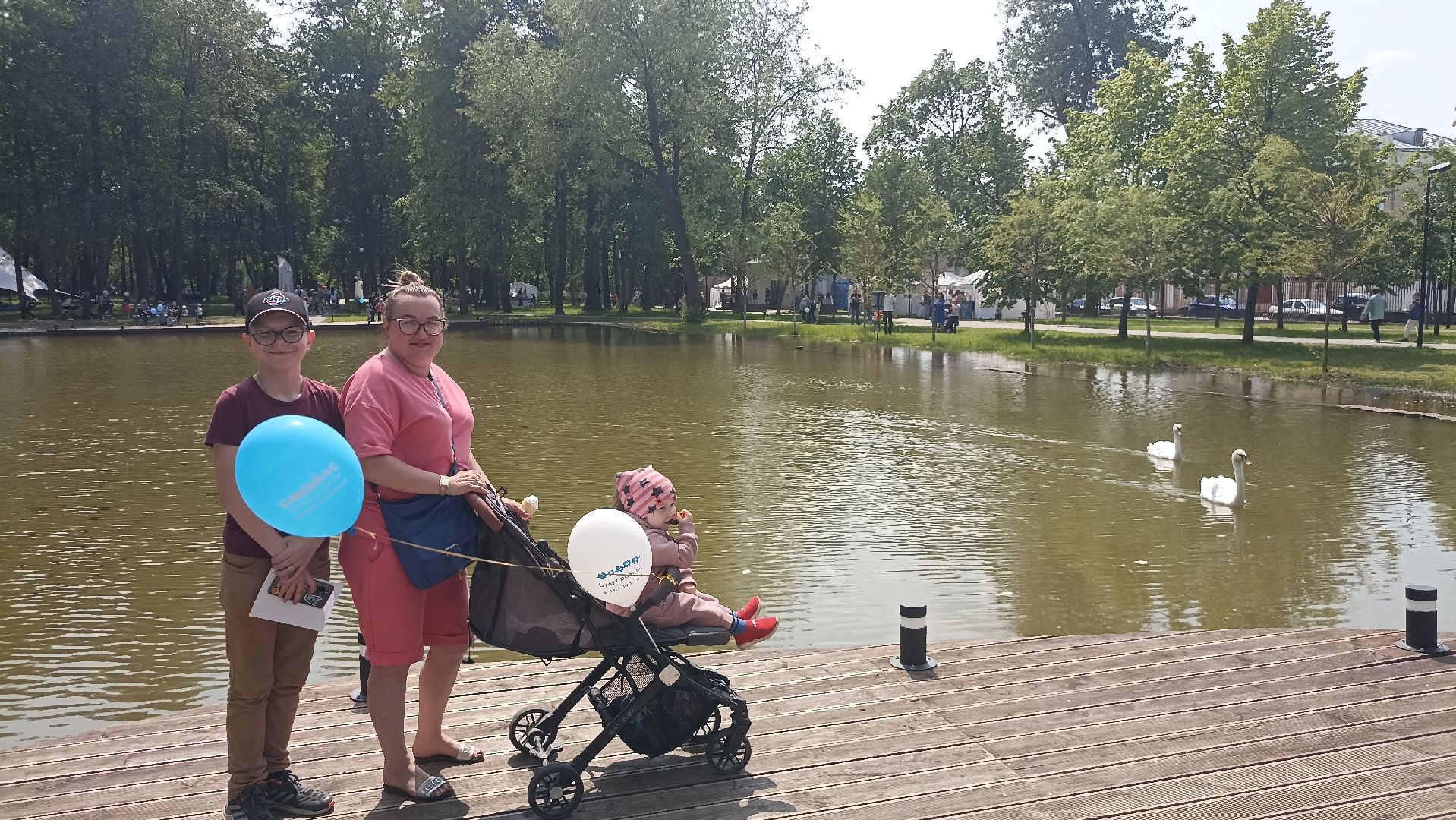 Серпухов, Подмосковье, парк, лебеди, пруд, отдых, семья