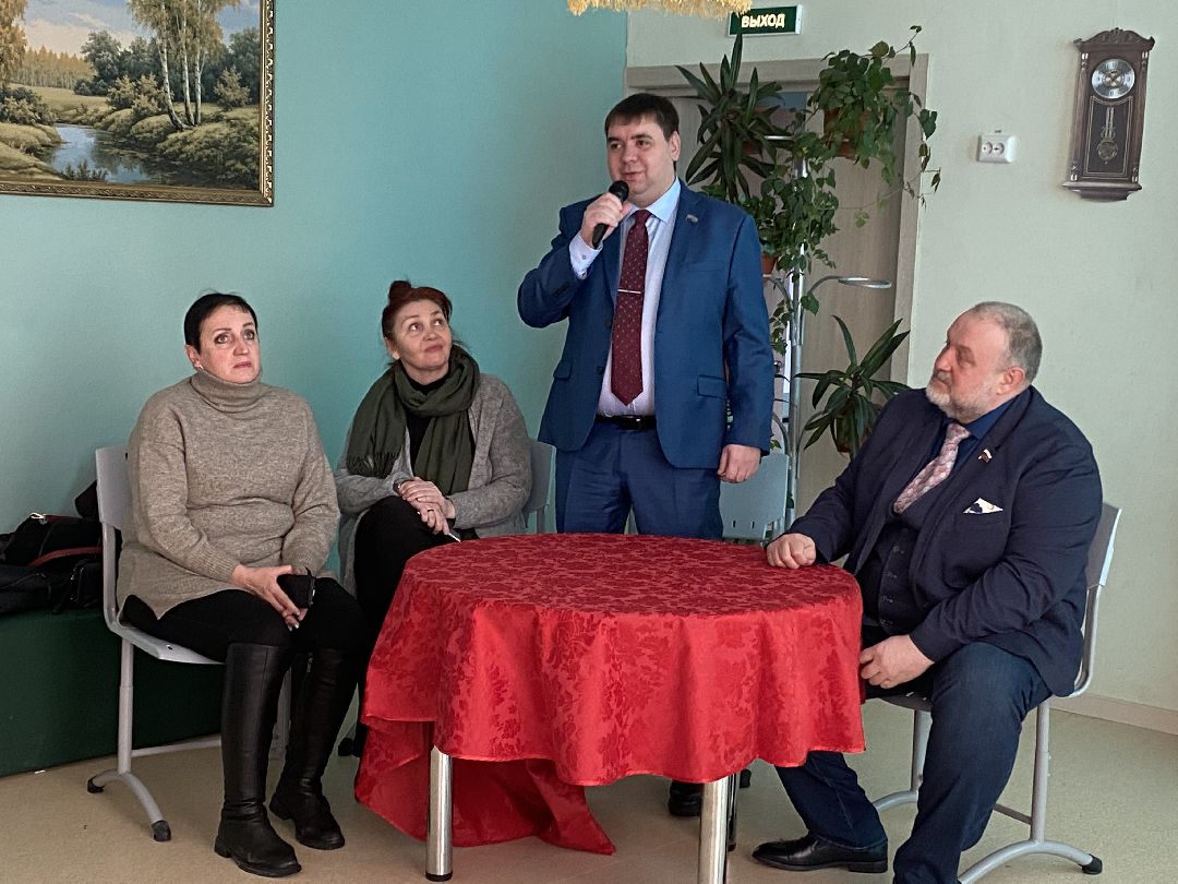 Спецоперация, волонтёры, школа, СВО