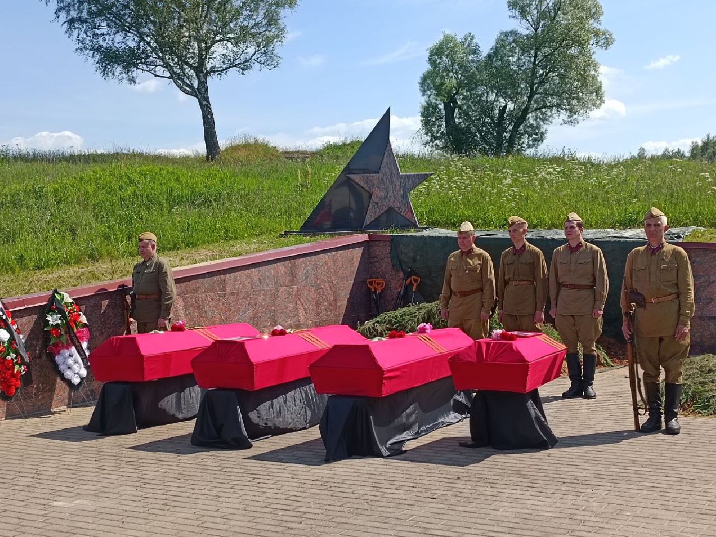 Можайск, Можайский городской округ, Подмосковье, Великая Отечественная война, Красная Армия, погибшие, солдаты, память