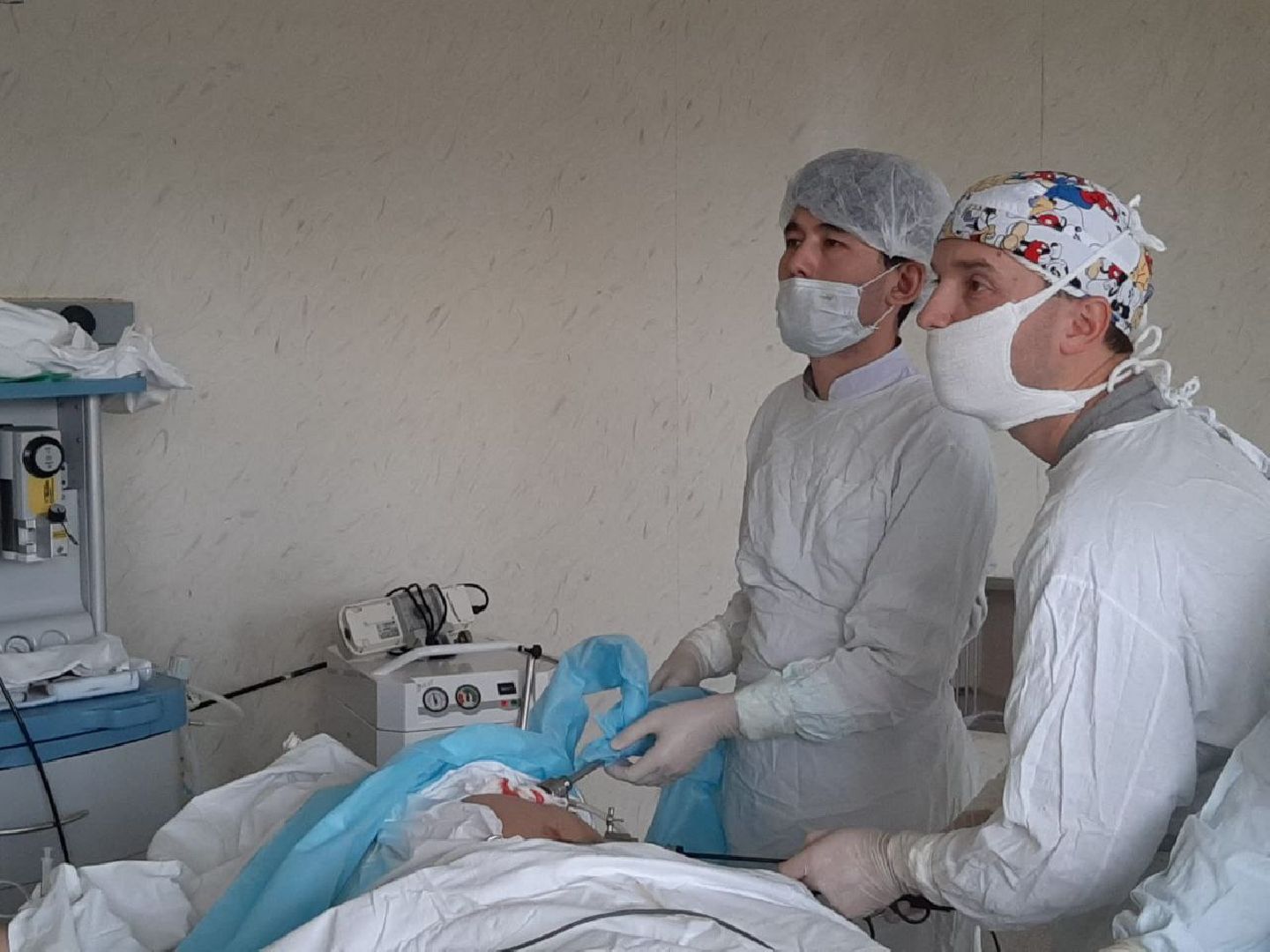 профессия: праздник; медицина; биография; врачи