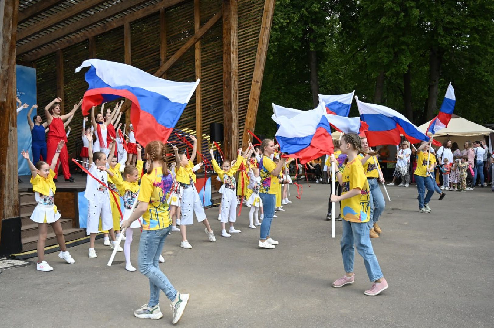 Сергиев Посад, Сергиево-Посадский городской округ, День России, Праздник, Родина, Российская Федерация, Парки, Скверы, Лето в Подмосковье, Молодежь, Жители