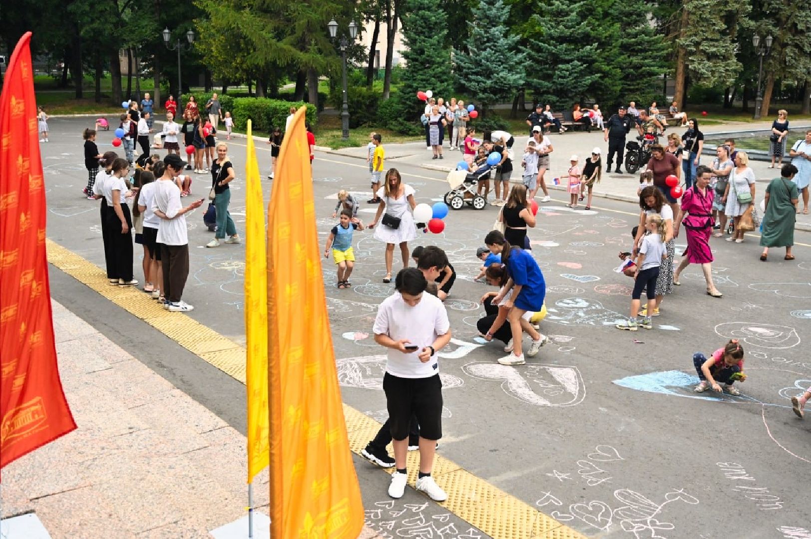 Сергиев Посад, Сергиево-Посадский городской округ, День России, Праздник, Родина, Российская Федерация, Парки, Скверы, Лето в Подмосковье, Молодежь, Жители