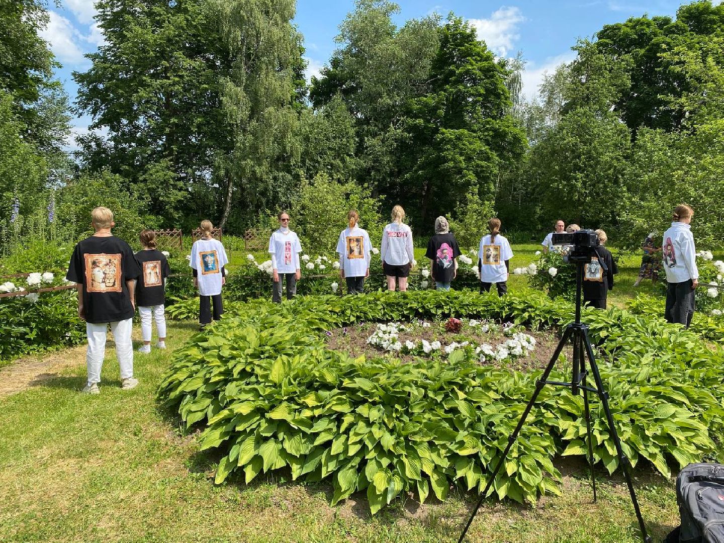 Чехов, культура, показ мод, пионы, Мелихово, Пиономания, дети, дизайнер