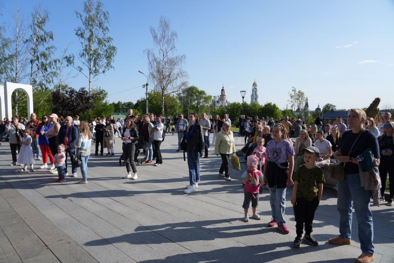 Сергиев Посад, Сергиево-Посадский городской округ, День России, Праздник, Родина, Российская Федерация, Парки, Скверы, Лето в Подмосковье, Молодежь, Жители