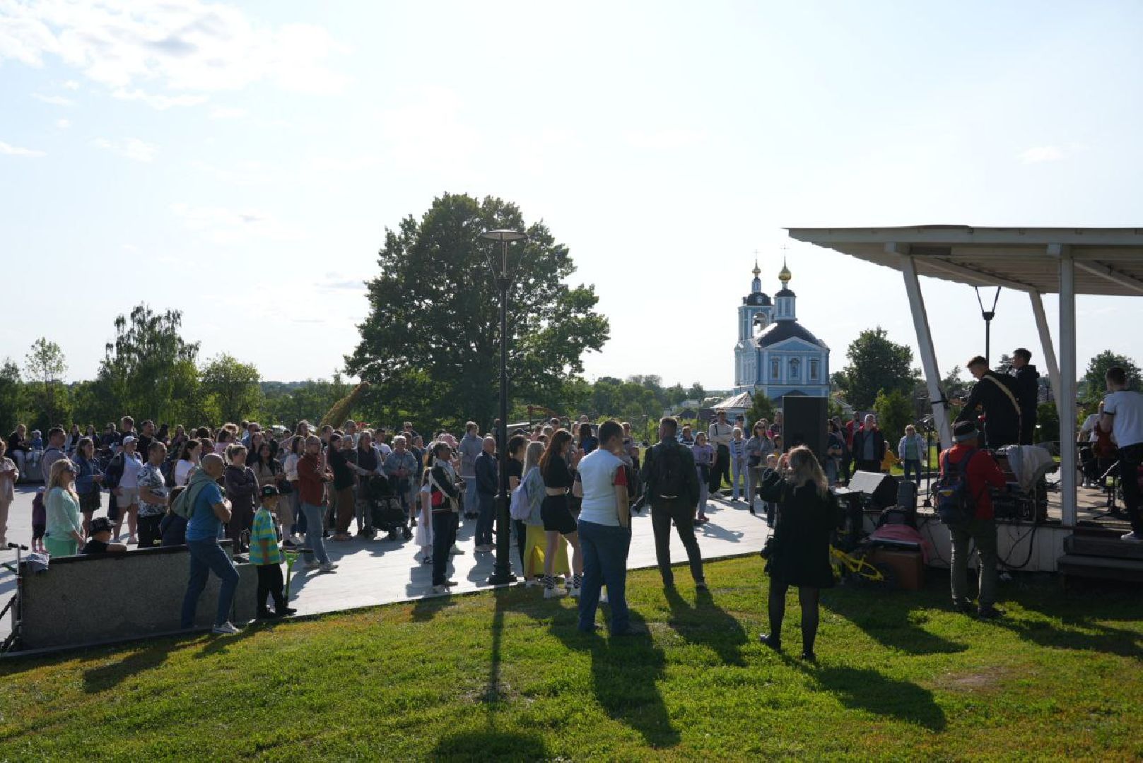 Сергиев Посад, Сергиево-Посадский городской округ, День России, Праздник, Родина, Российская Федерация, Парки, Скверы, Лето в Подмосковье, Молодежь, Жители