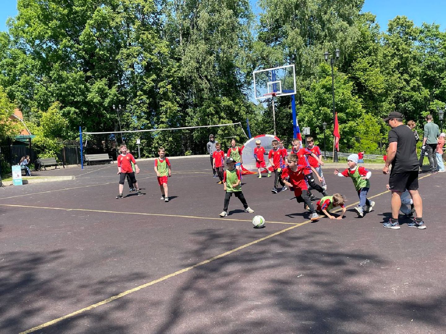 Сергиев Посад, Сергиево-Посадский городской округ, День России, Праздник, Родина, Российская Федерация, Парки, Скверы, Лето в Подмосковье, Молодежь, Жители