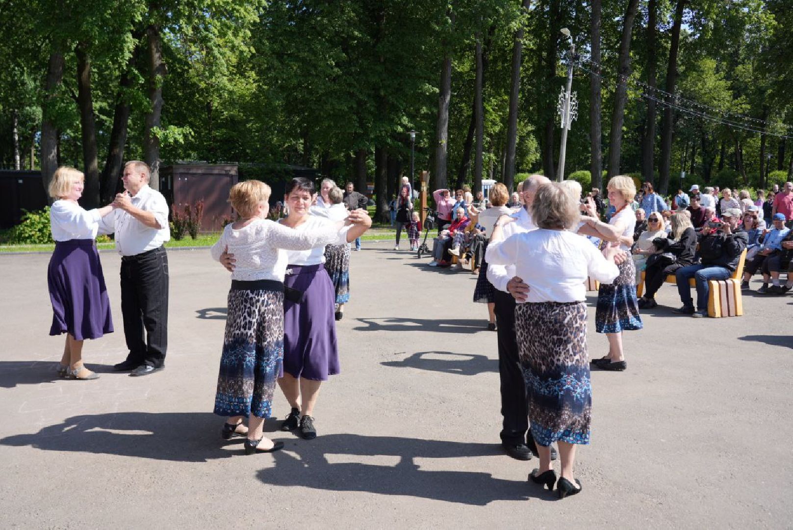 Сергиев Посад, Сергиево-Посадский городской округ, День России, Праздник, Родина, Российская Федерация, Парки, Скверы, Лето в Подмосковье, Молодежь, Жители