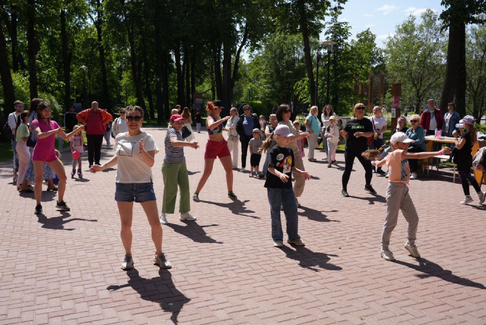 Сергиев Посад, Сергиево-Посадский городской округ, День России, Праздник, Родина, Российская Федерация, Парки, Скверы, Лето в Подмосковье, Молодежь, Жители